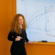 Dr. Dina Gat
